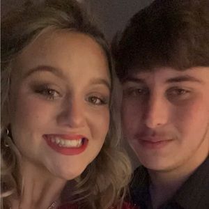 Meet your Posher, Abbi